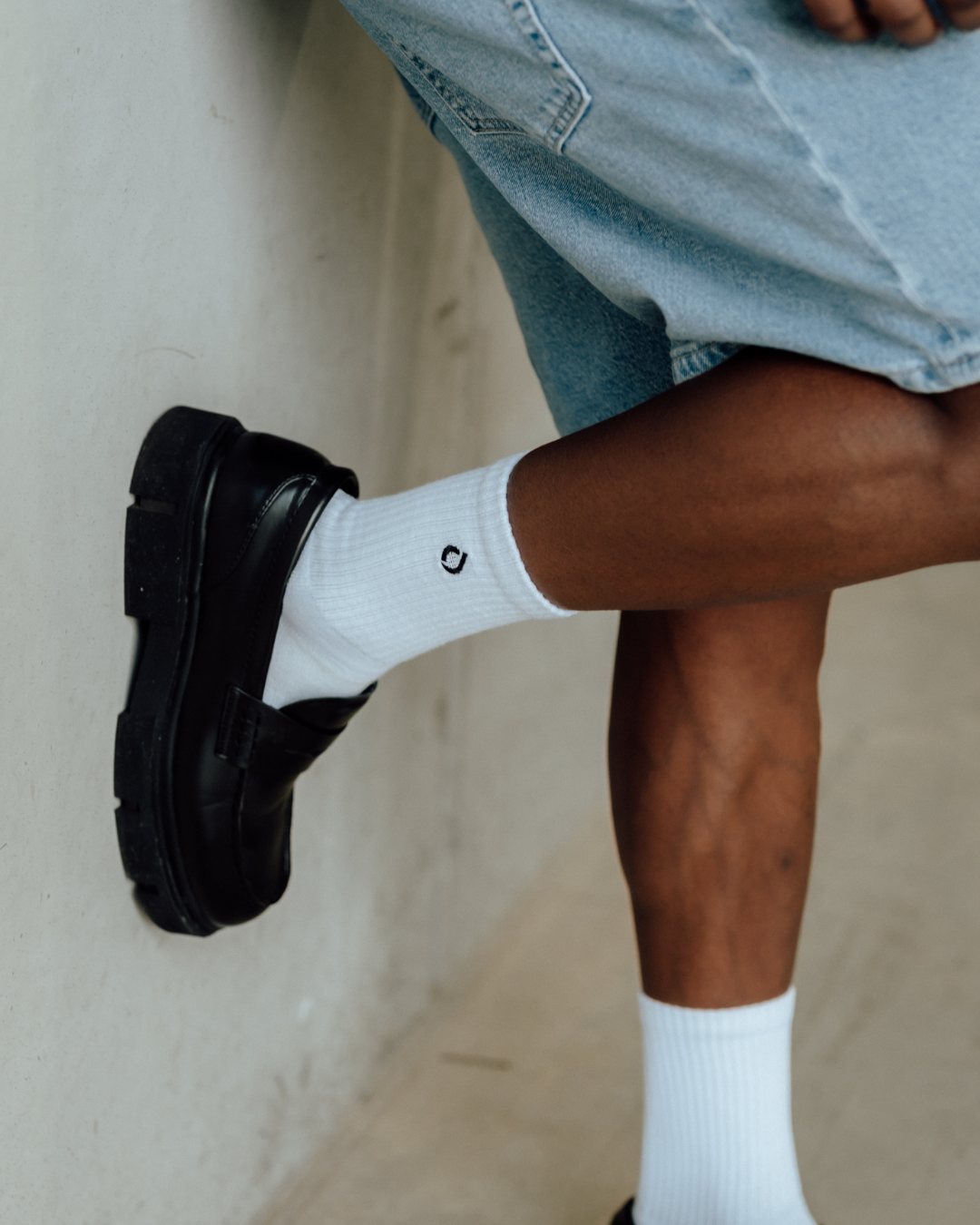 All-Day Performance Cushioned Mid-Crew Sock - White